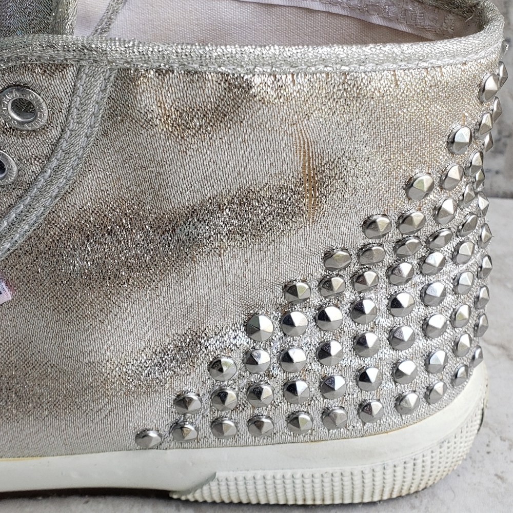 Superga Silver Glitter Stud High-Top Sneaker
EU 41 - Picture 15 of 16